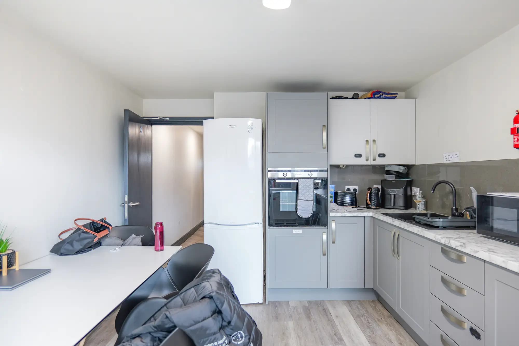 property photo 3 of 29