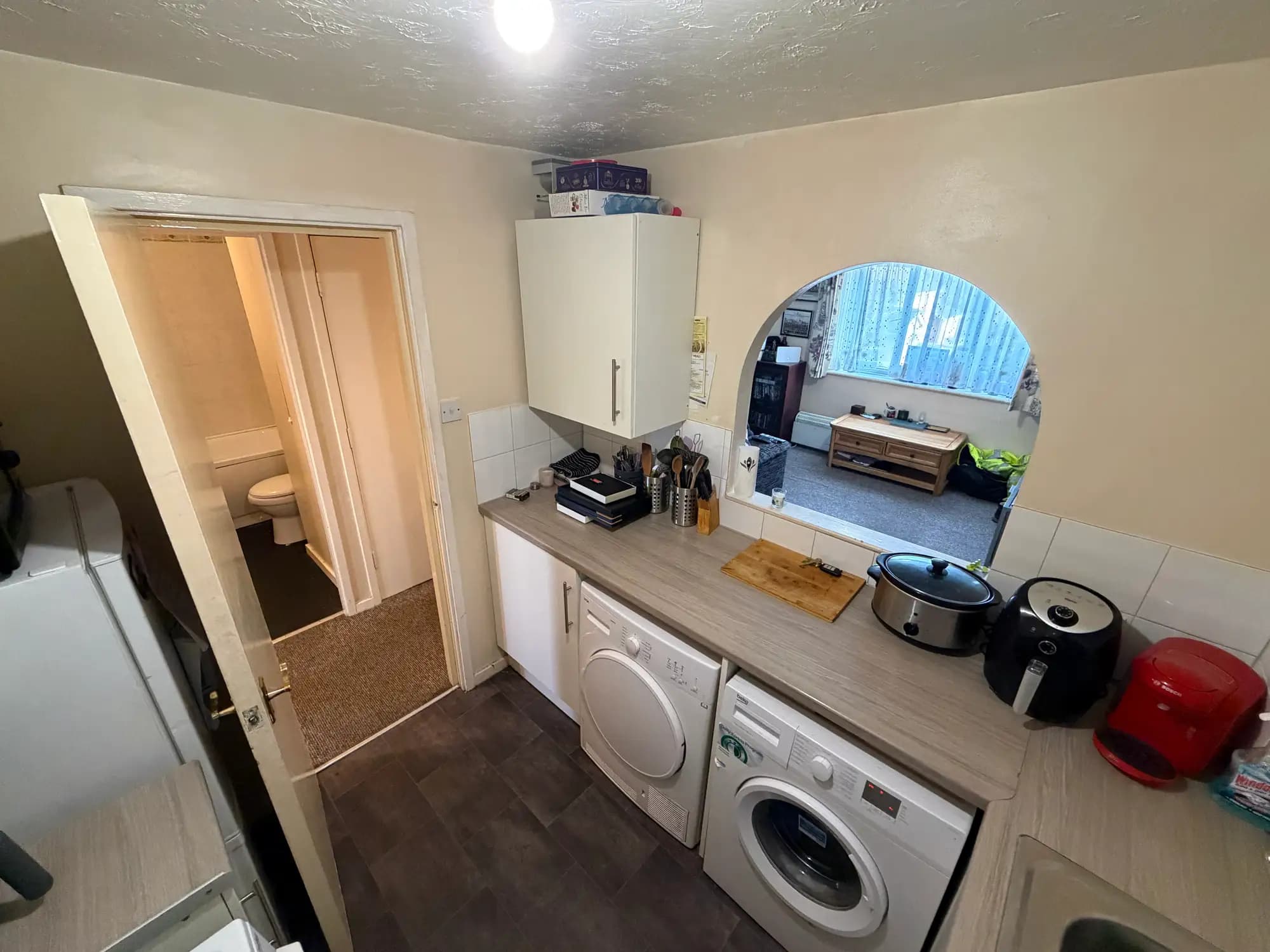 property photo 7 of 16