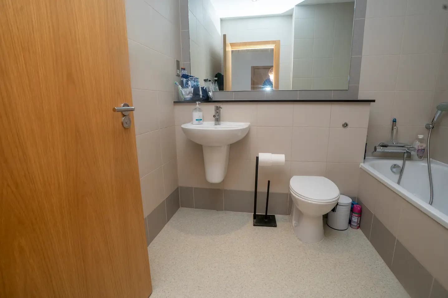 property photo 9 of 20