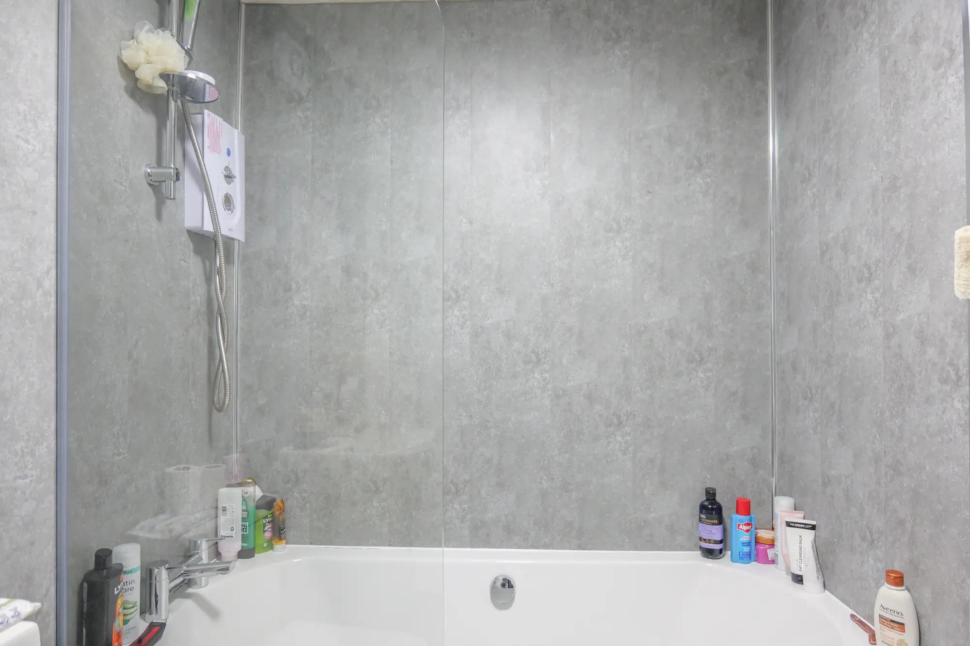 property photo 5 of 29