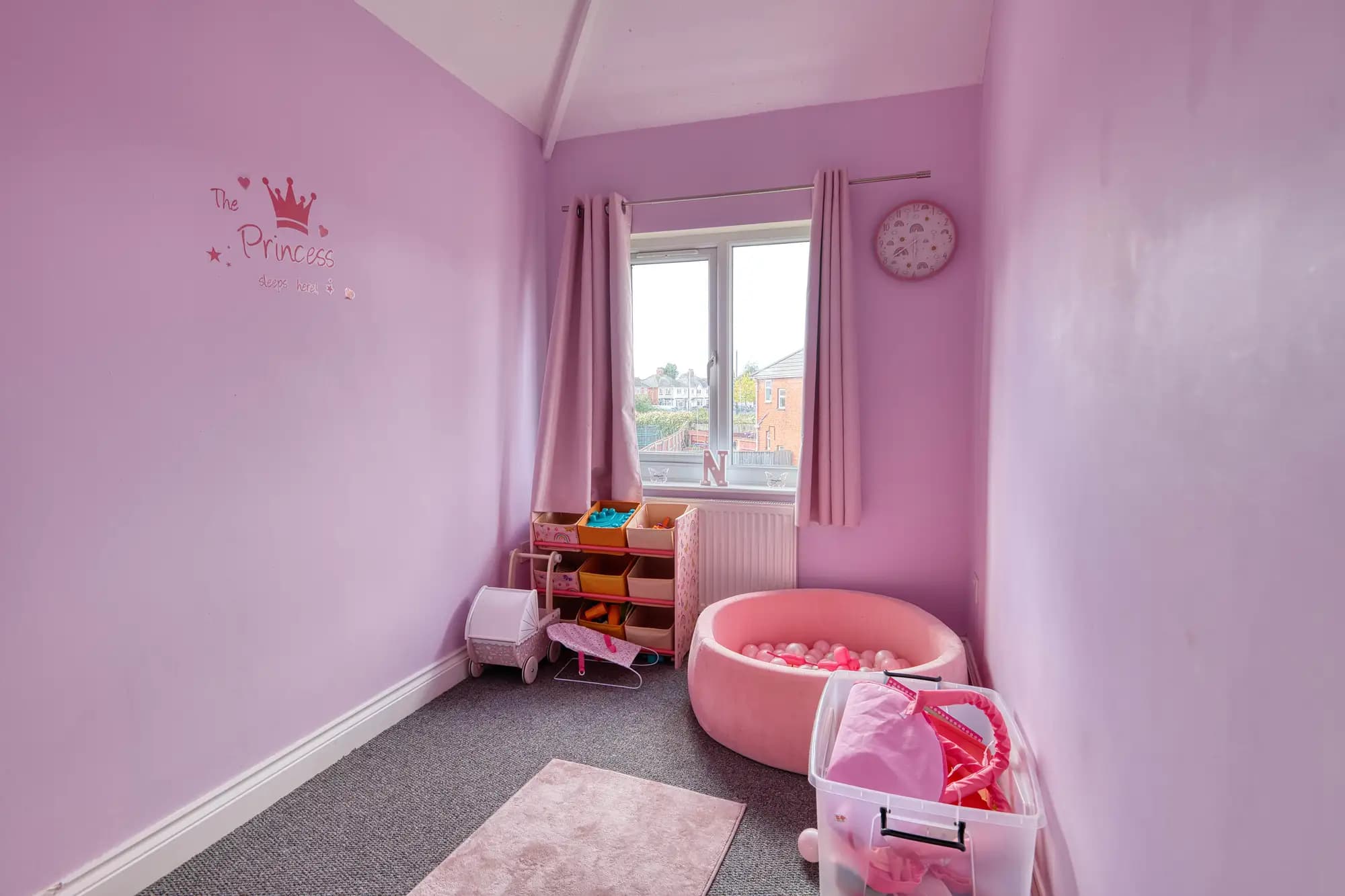property photo 17 of 27