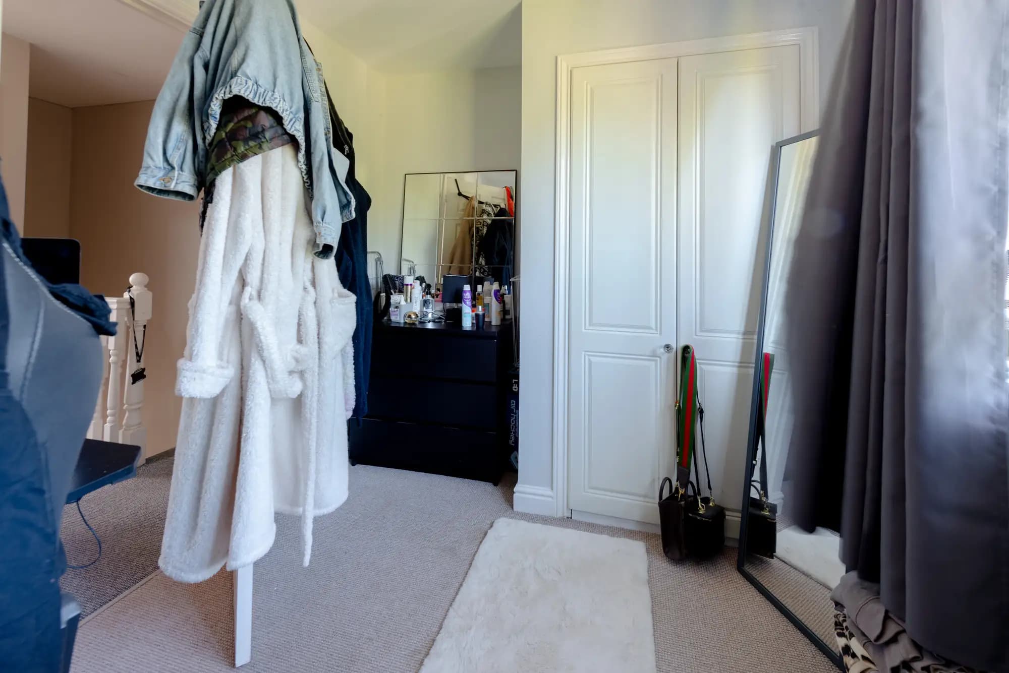 property photo 27 of 43
