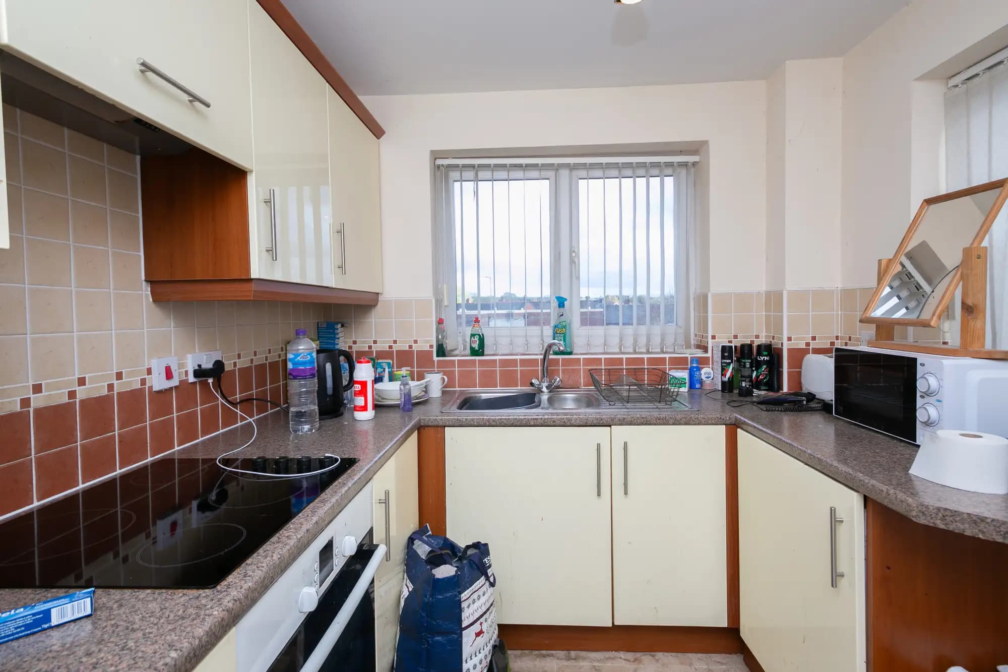 property photo 6 of 22