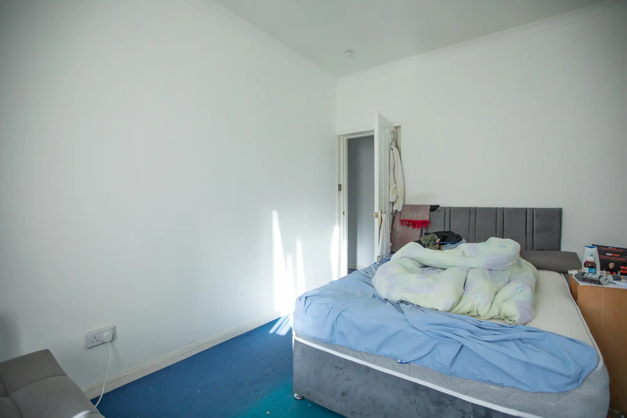 property photo 9 of 19