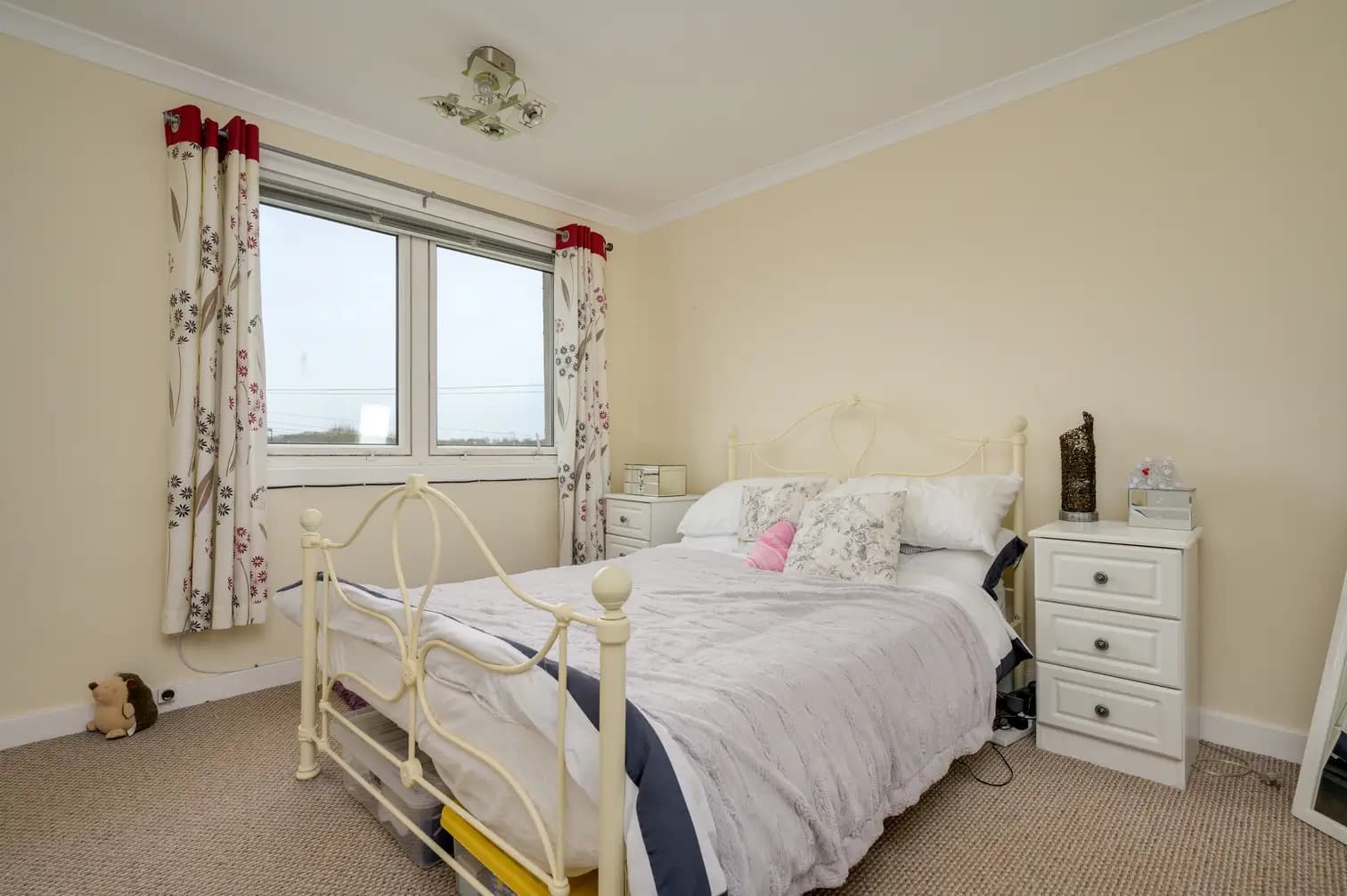 property photo 13 of 19