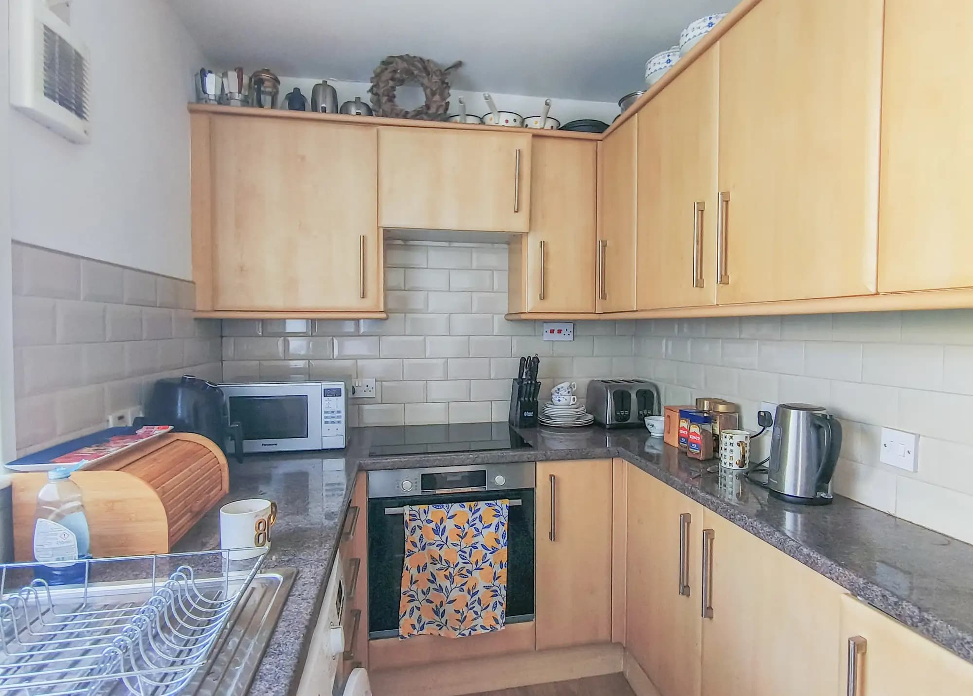 property photo 5 of 14