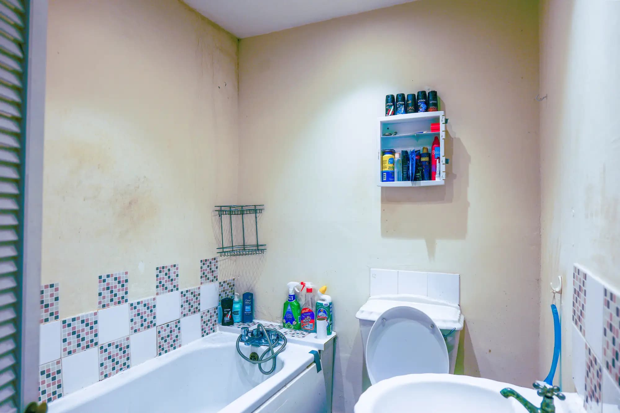 property photo 5 of 15