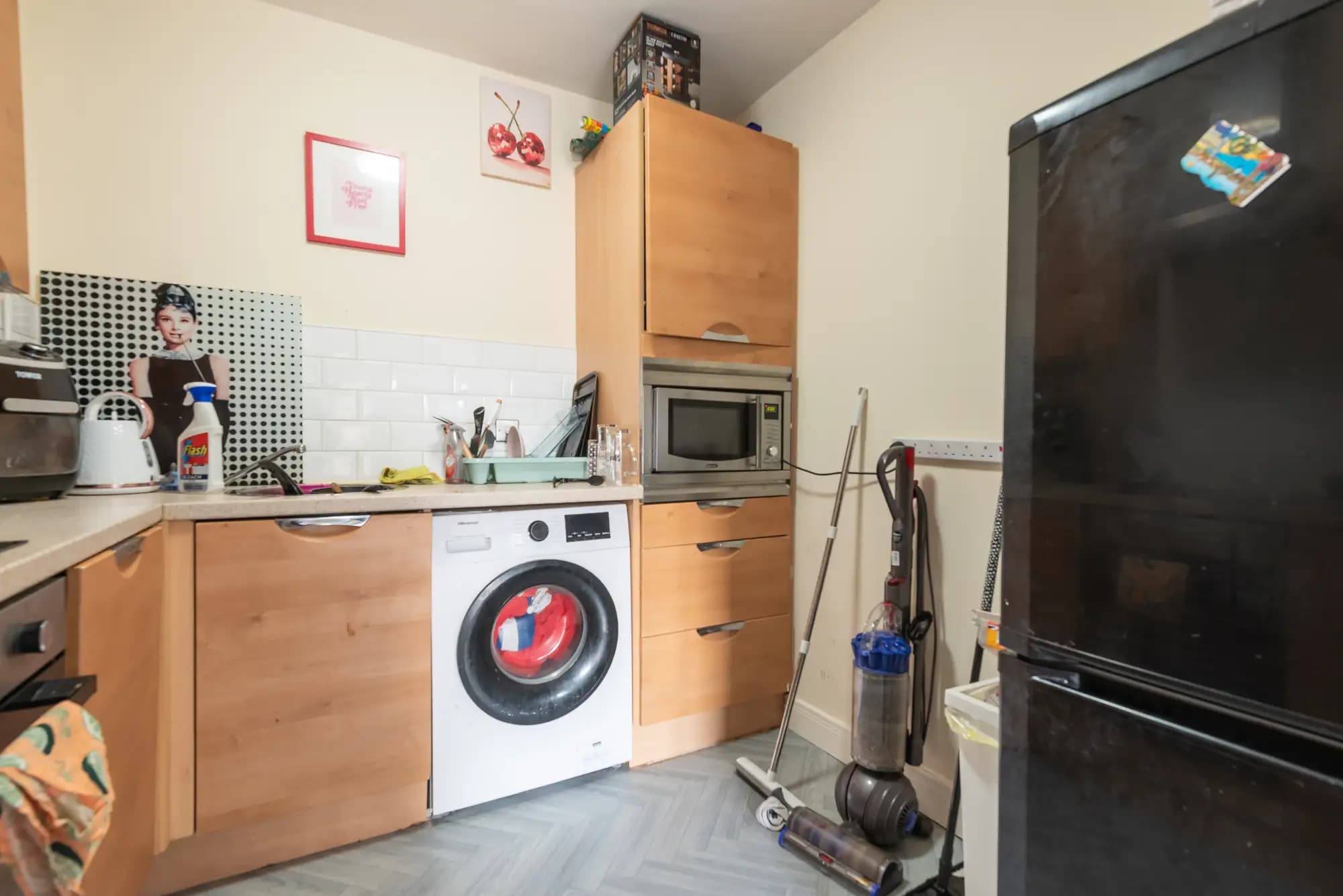 property photo 6 of 20
