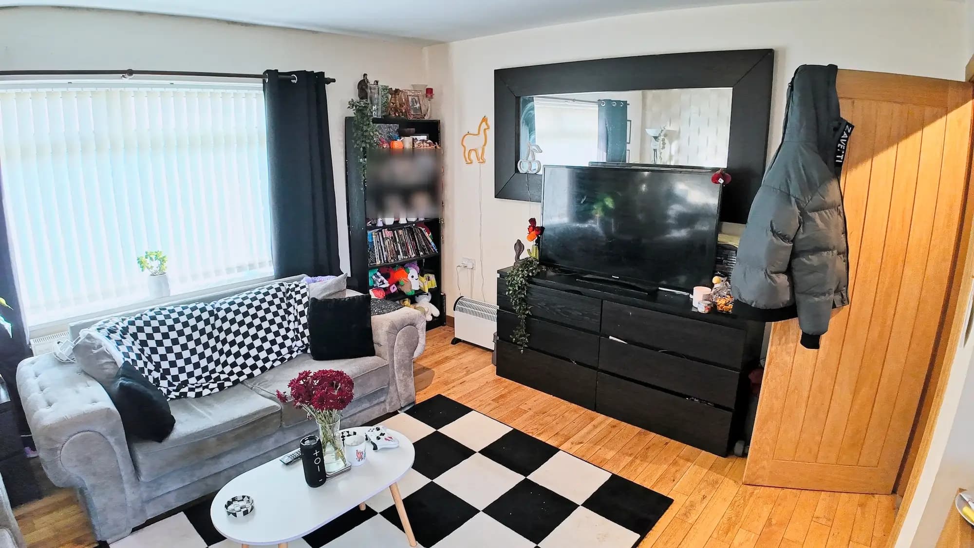 property photo 5 of 20