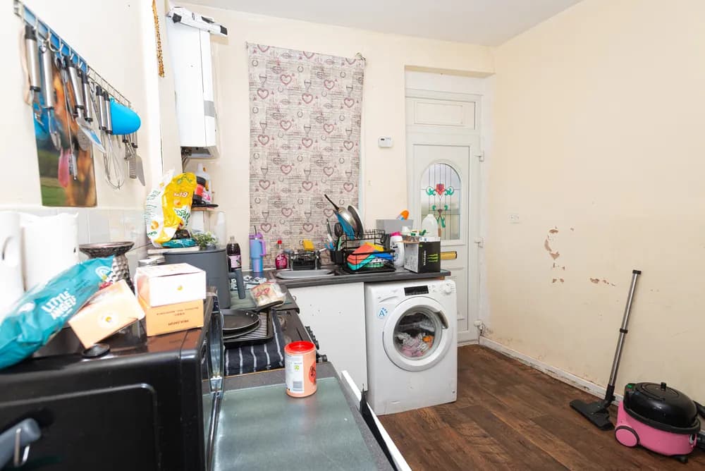 property photo 5 of 23