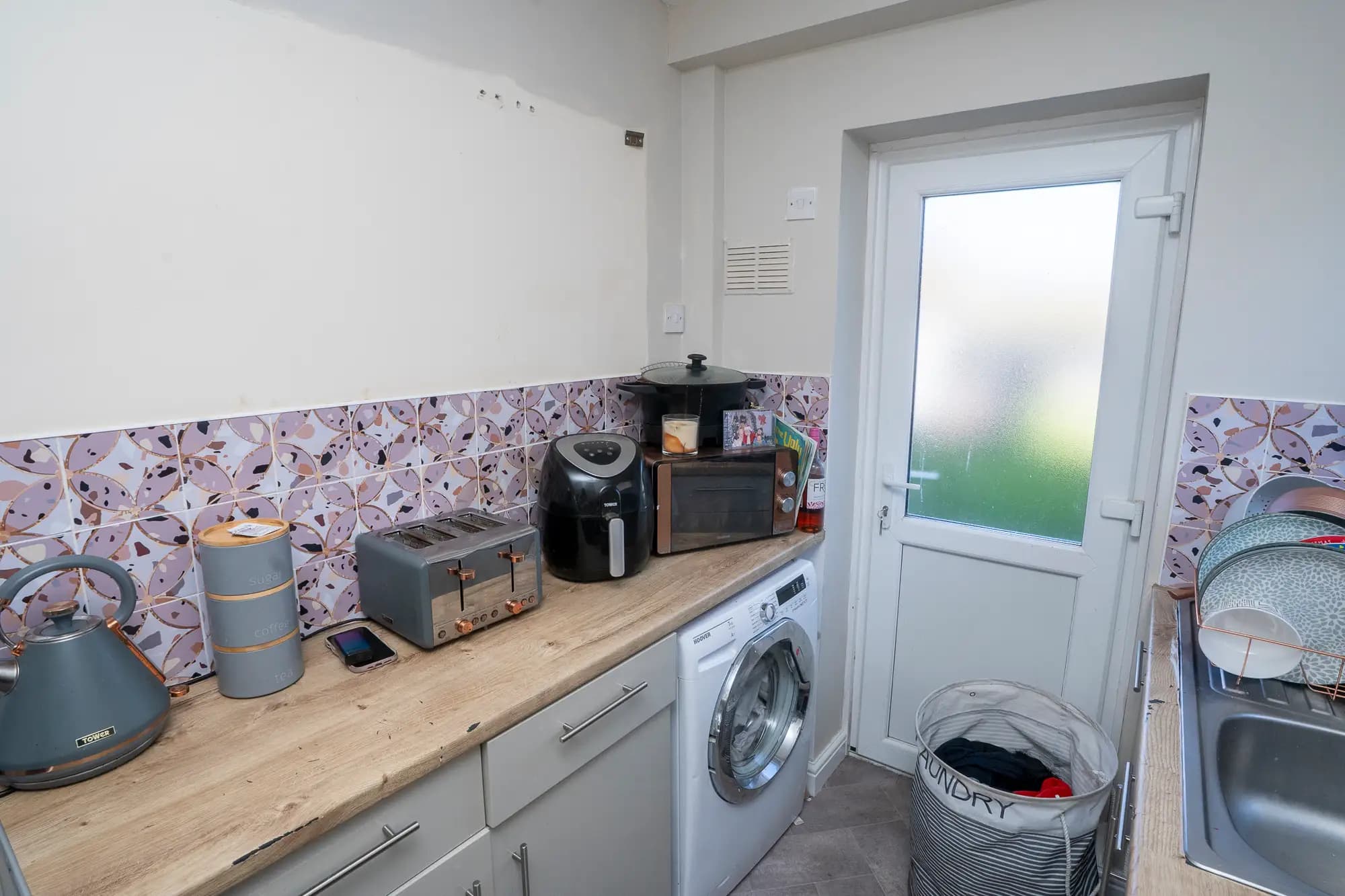 property photo 6 of 24