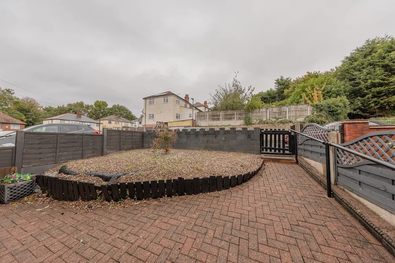 property photo 28 of 28