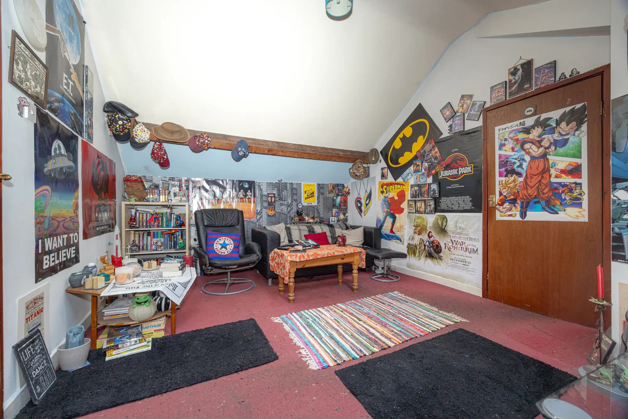 property photo 4 of 22
