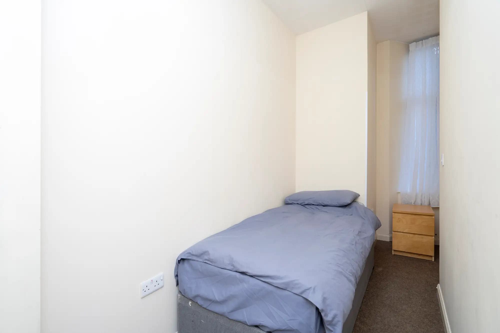 property photo 14 of 18