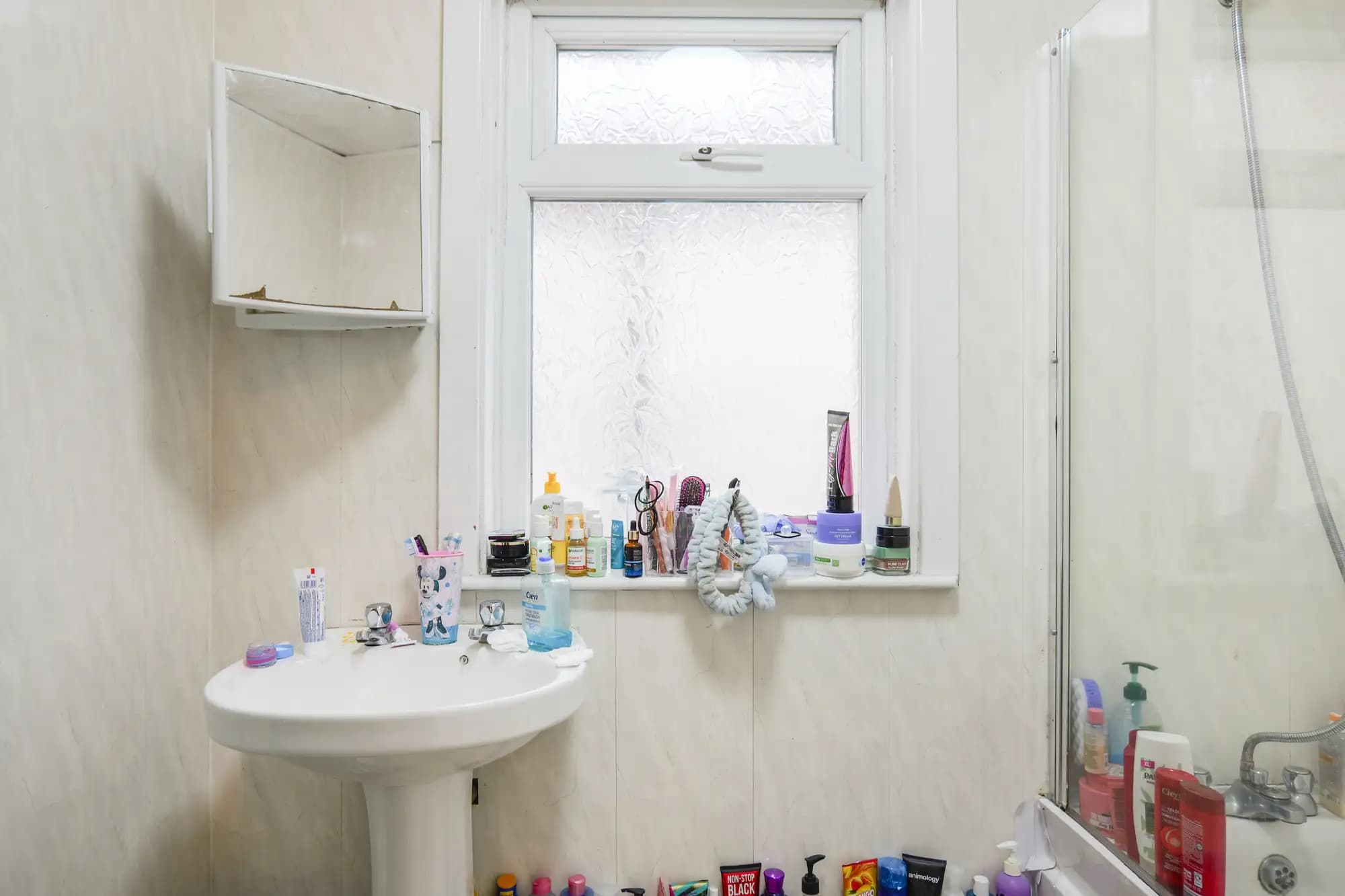 property photo 8 of 20