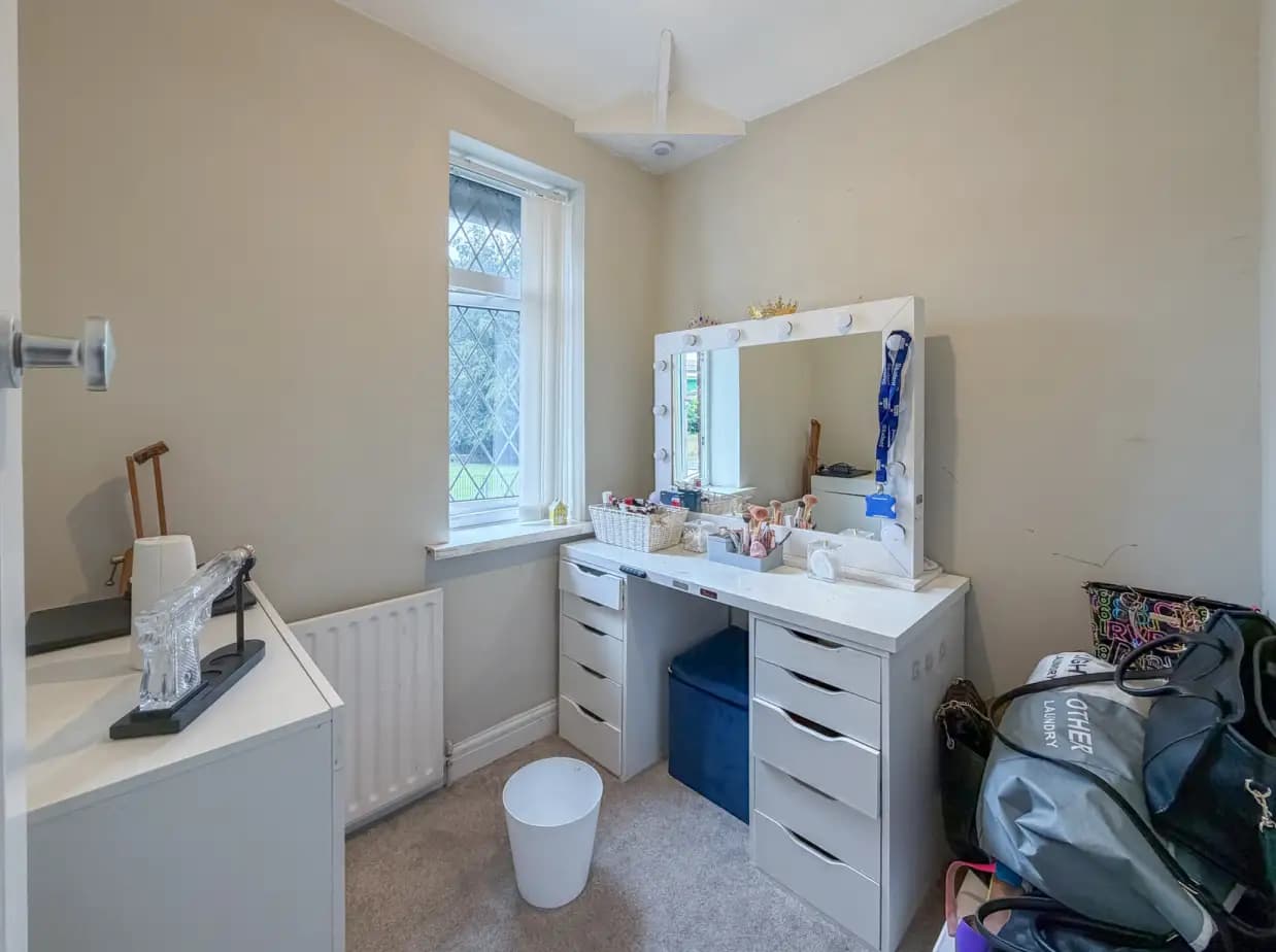 property photo 22 of 33