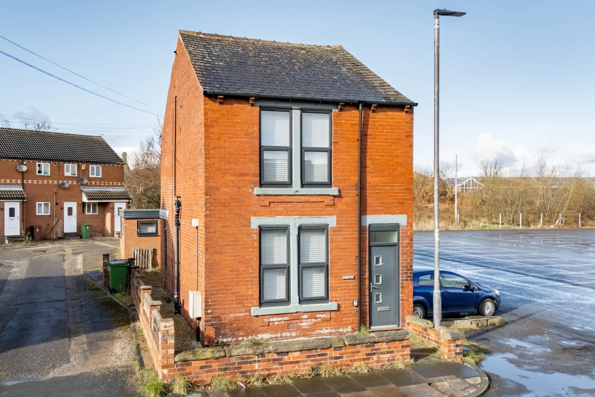 property photo 17 of 26