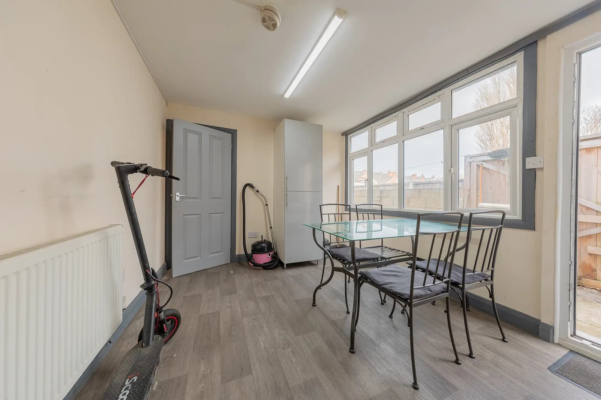 property photo 9 of 38