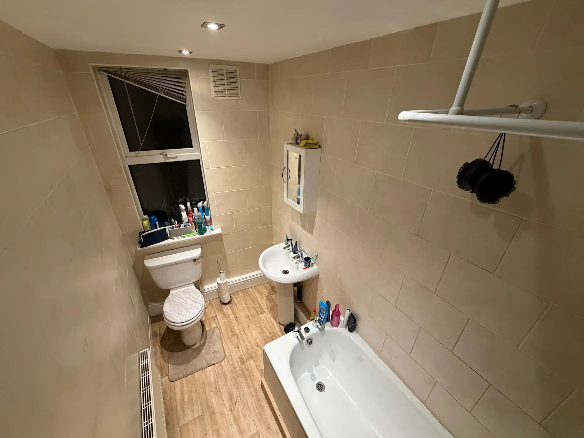 property photo 10 of 31