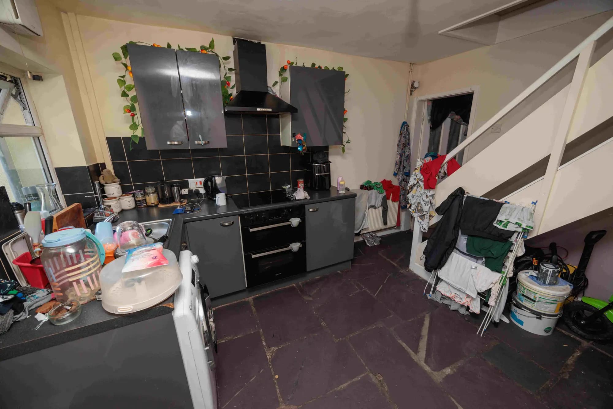 property photo 7 of 30