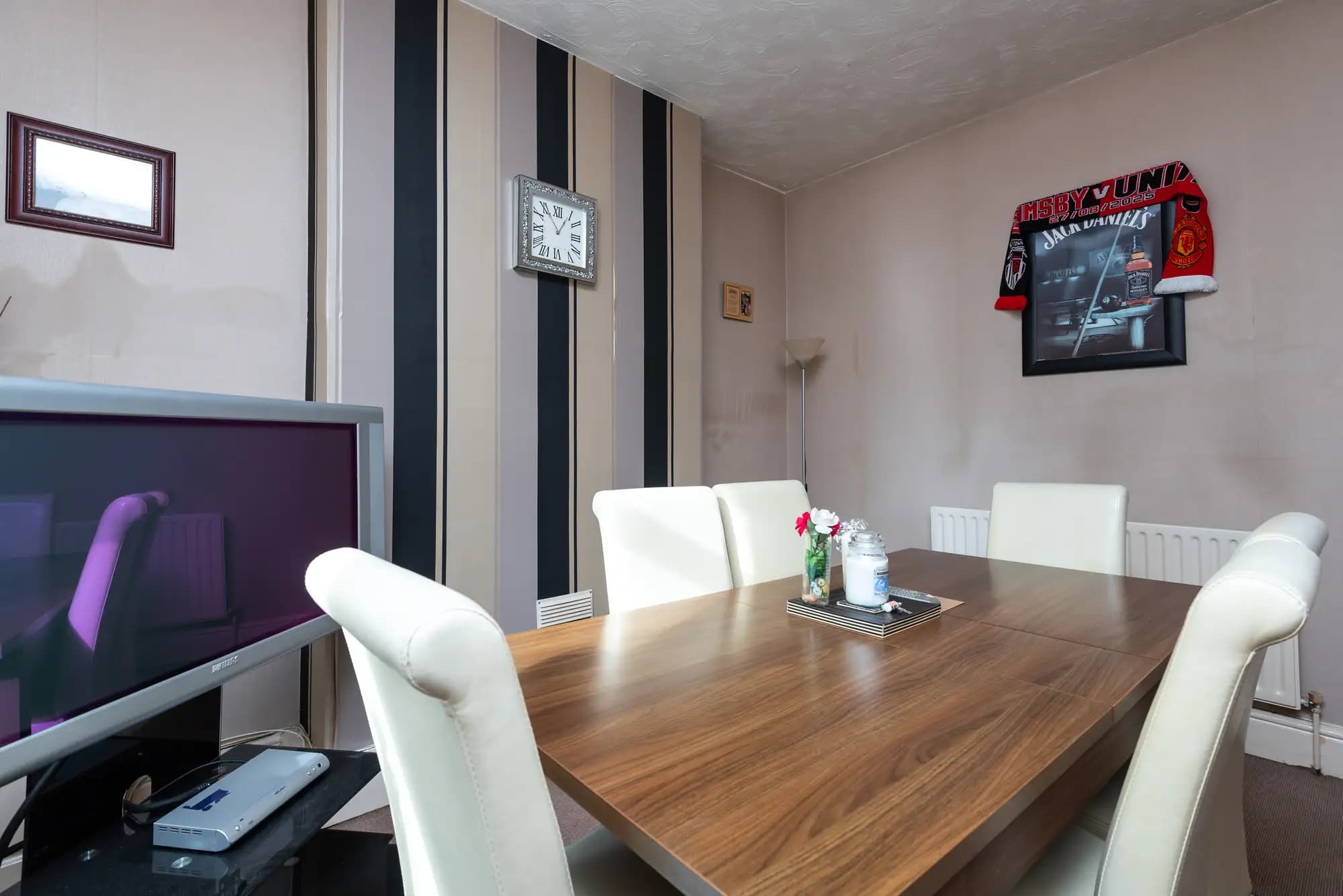 property photo 10 of 25