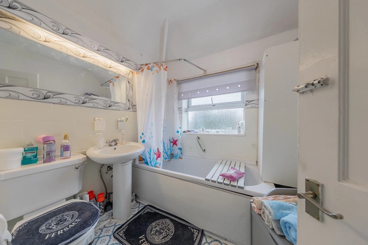 property photo 12 of 28