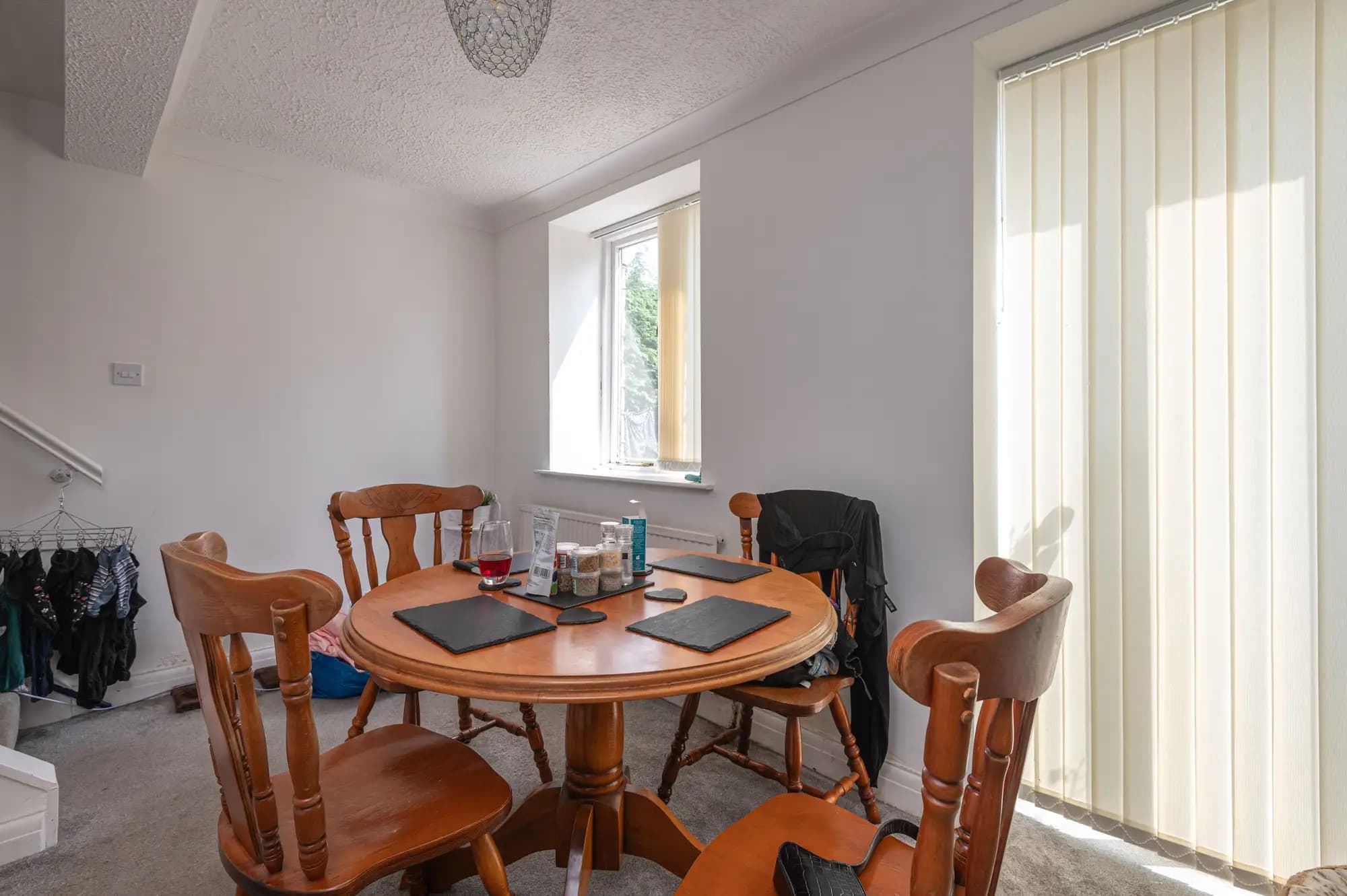 property photo 6 of 33