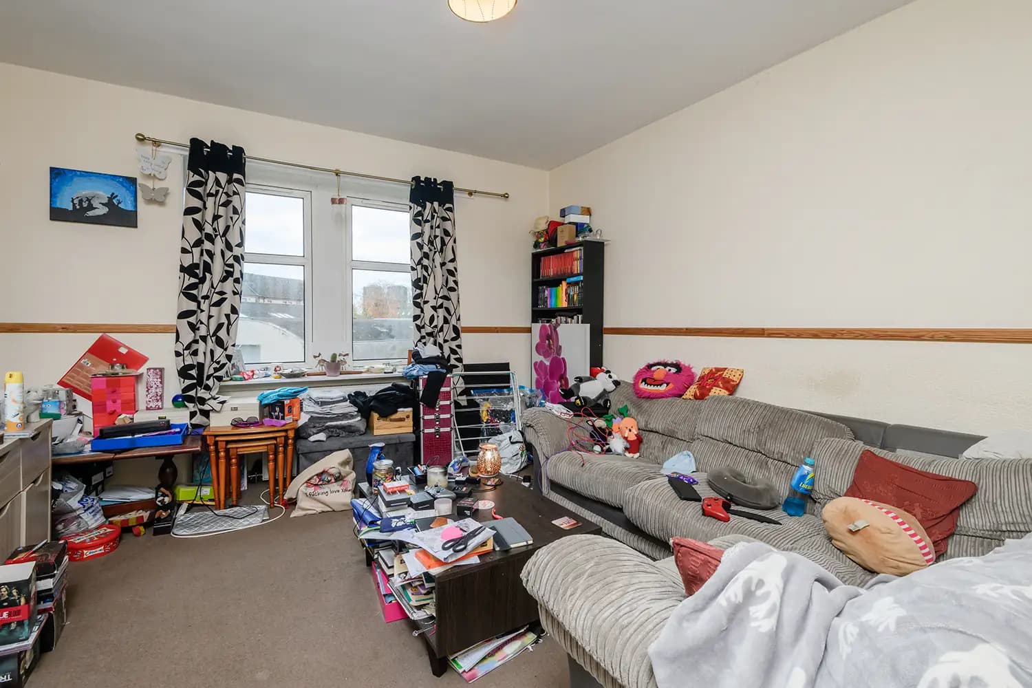 property photo 2 of 19