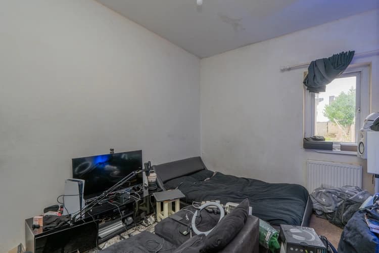 property photo 16 of 20