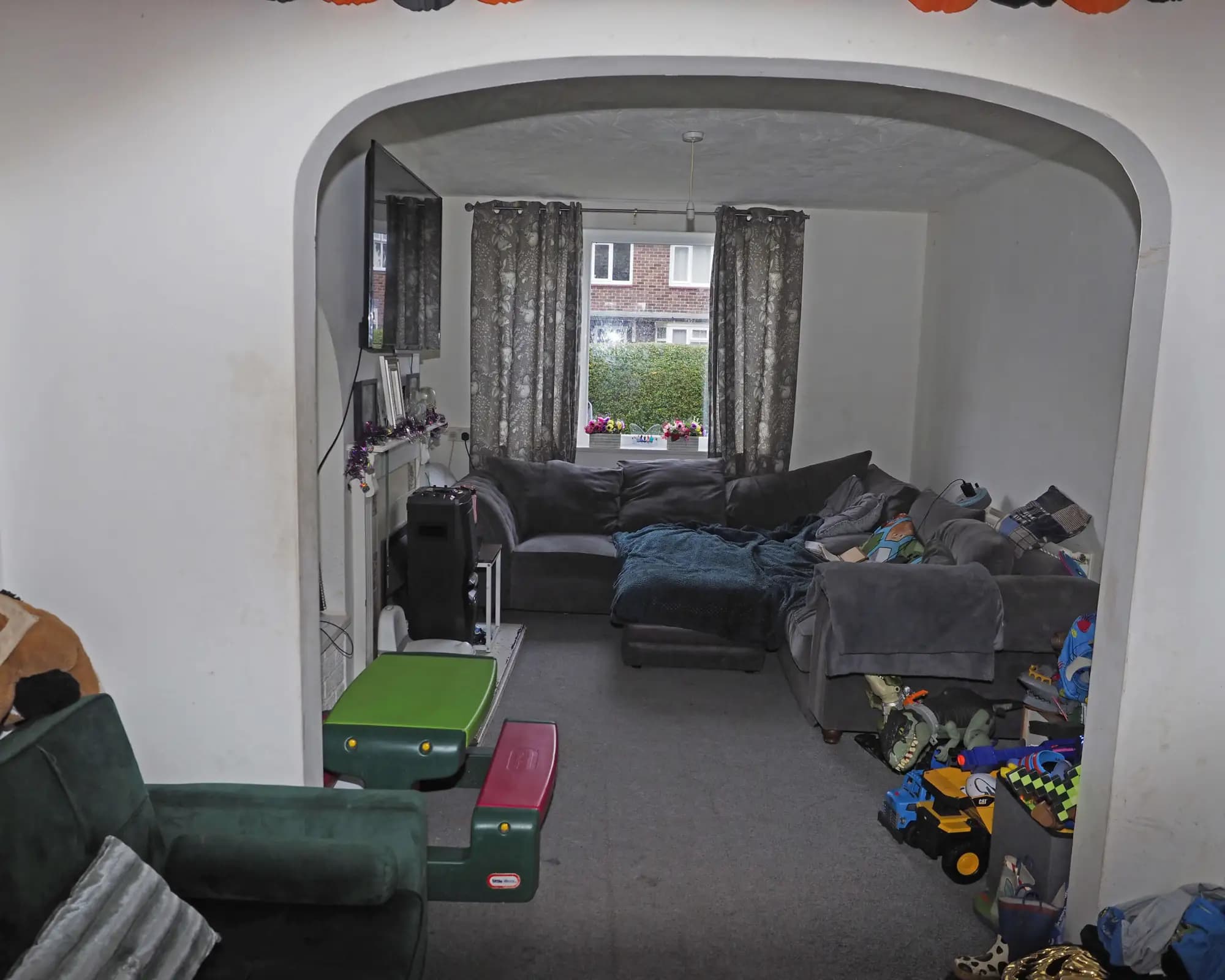 property photo 3 of 23