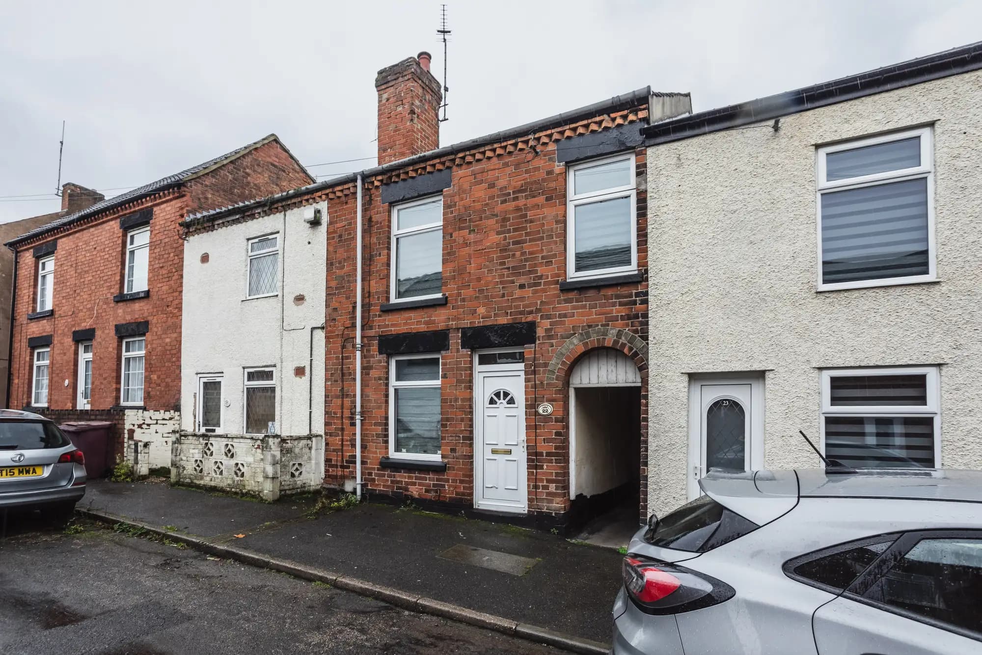 property photo 13 of 14