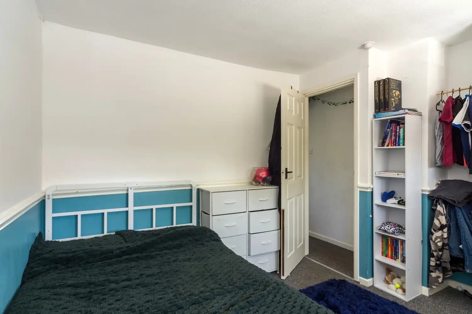 property photo 19 of 37