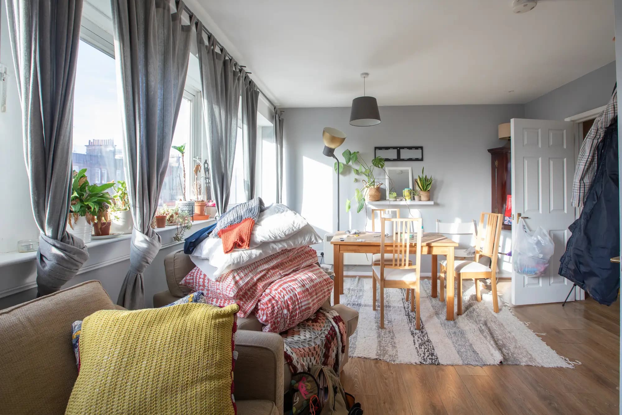 property photo 5 of 28