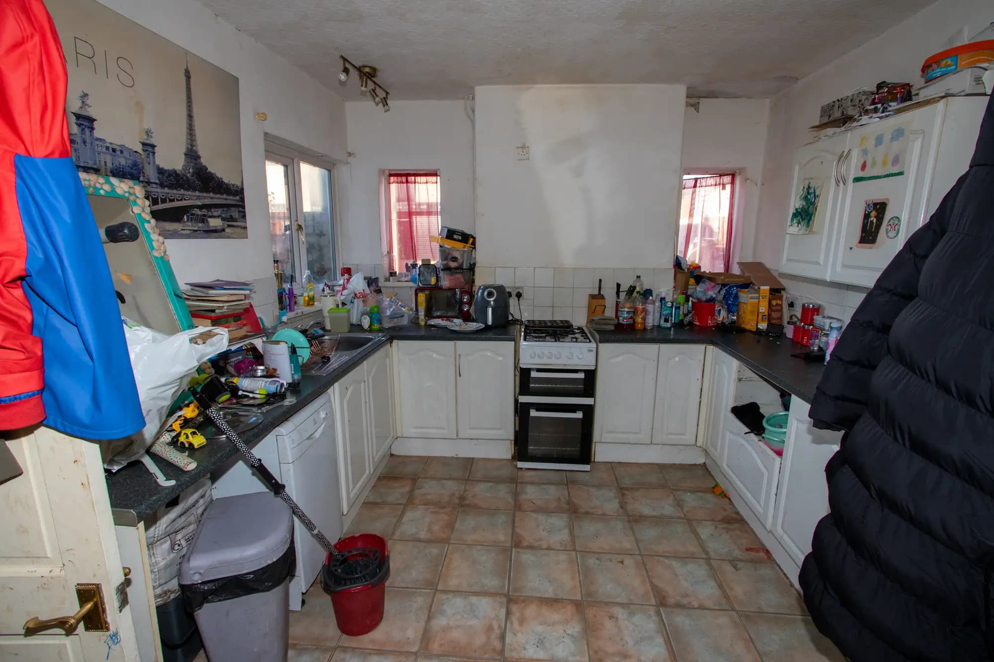 property photo 5 of 21