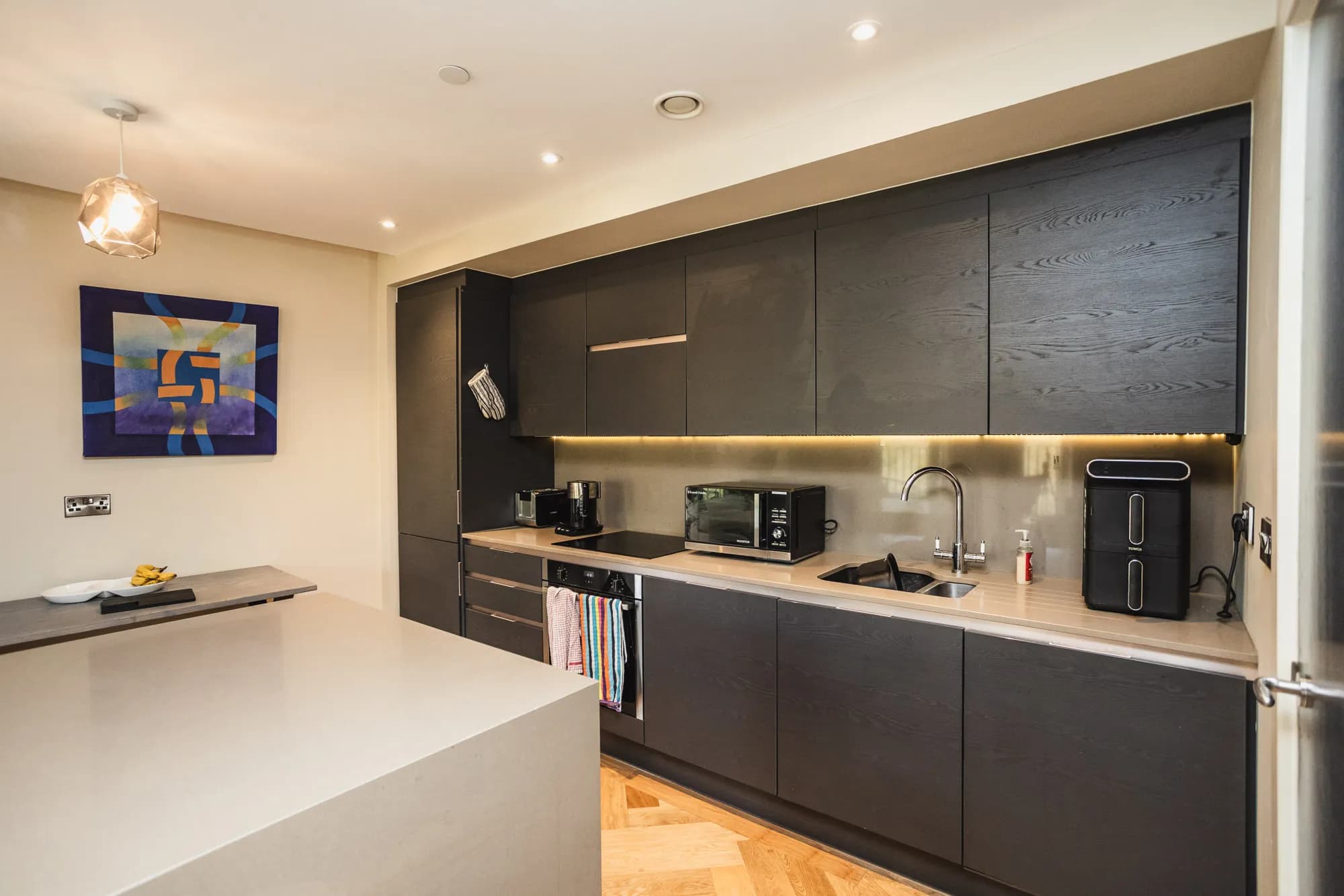 property photo 6 of 36