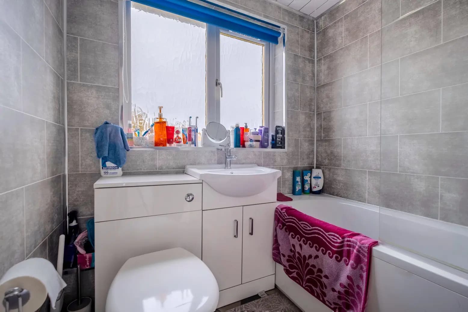 property photo 9 of 17