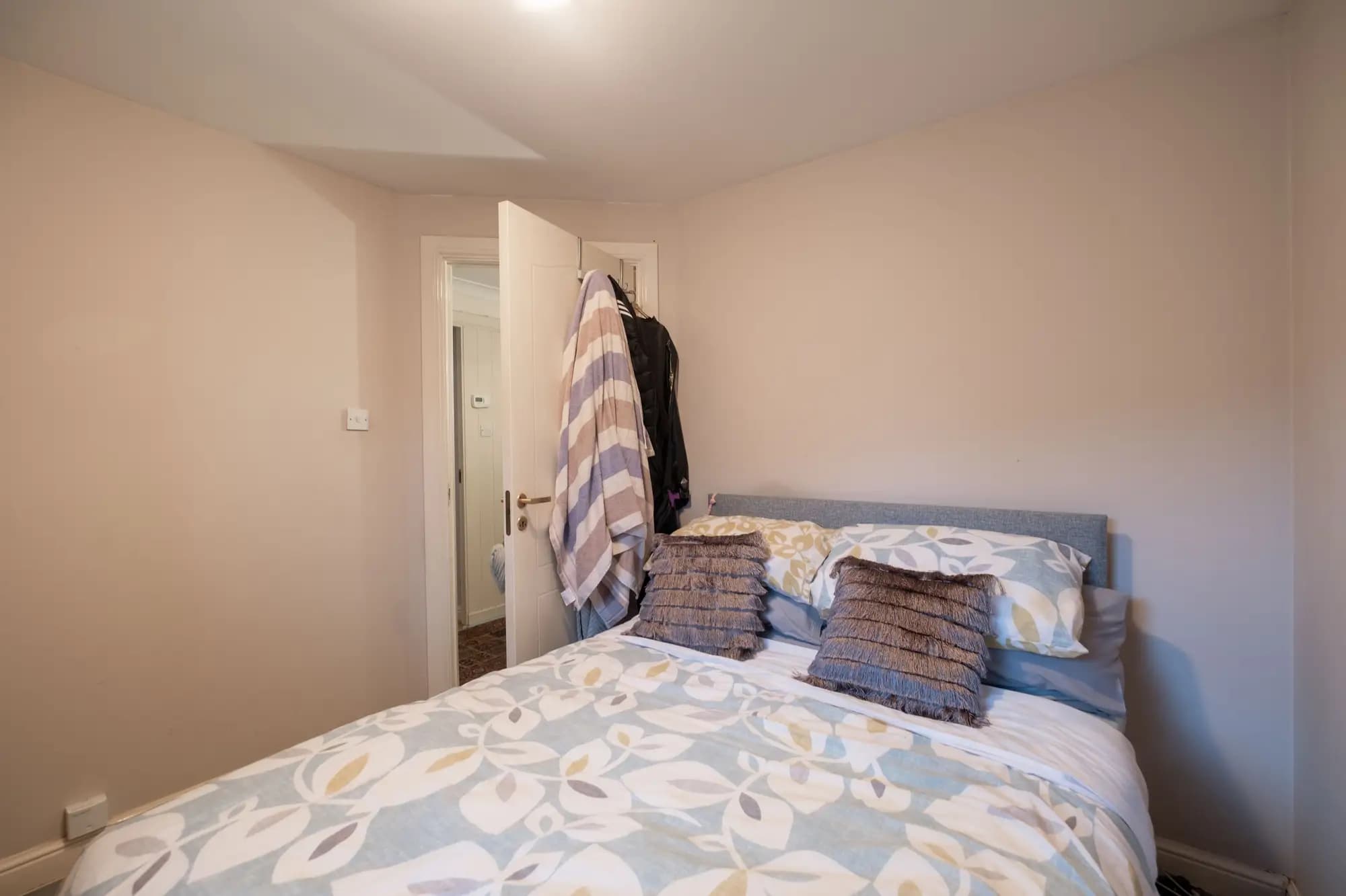 property photo 21 of 34