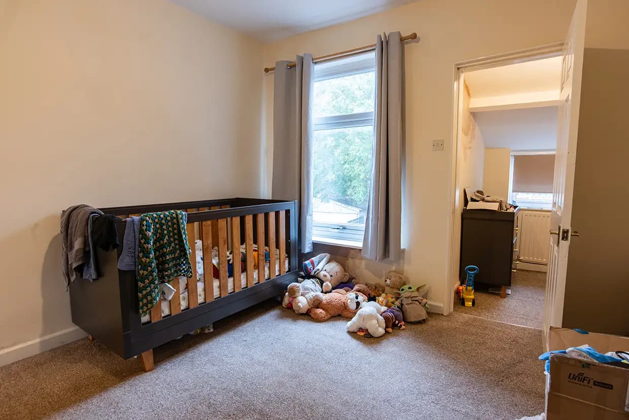 property photo 18 of 25