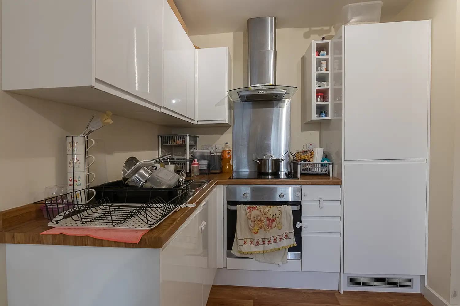 property photo 5 of 19