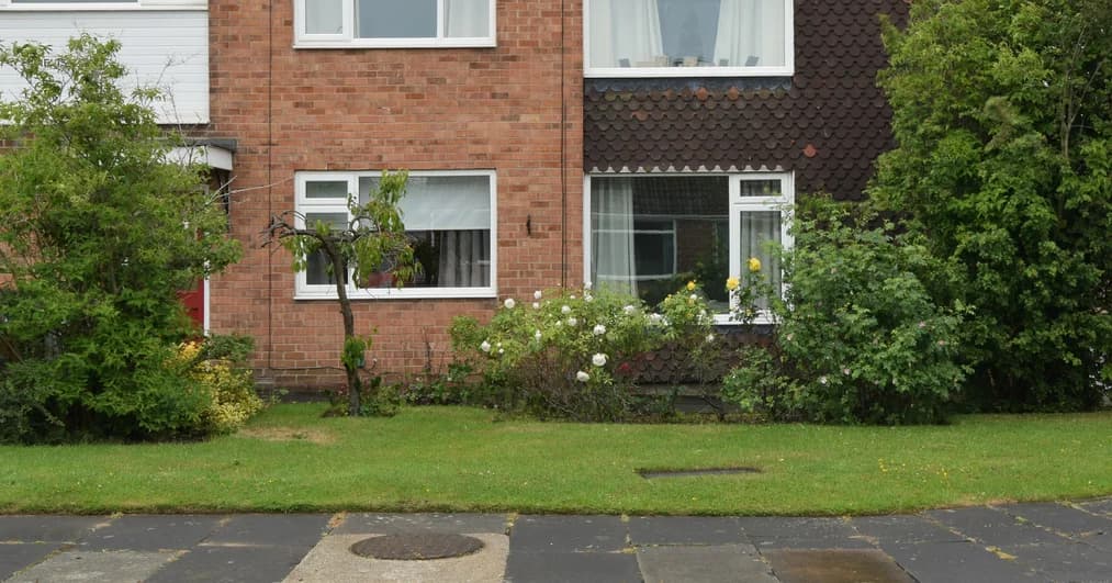 property photo 0 of 15