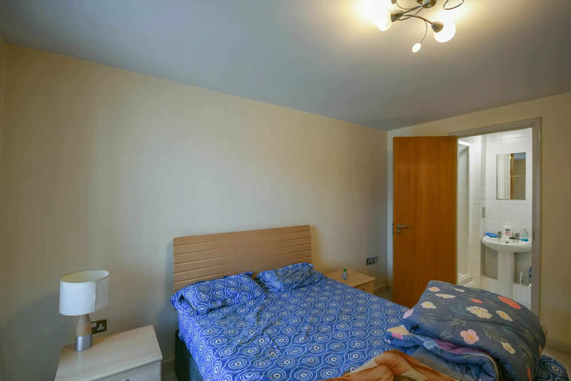property photo 13 of 23