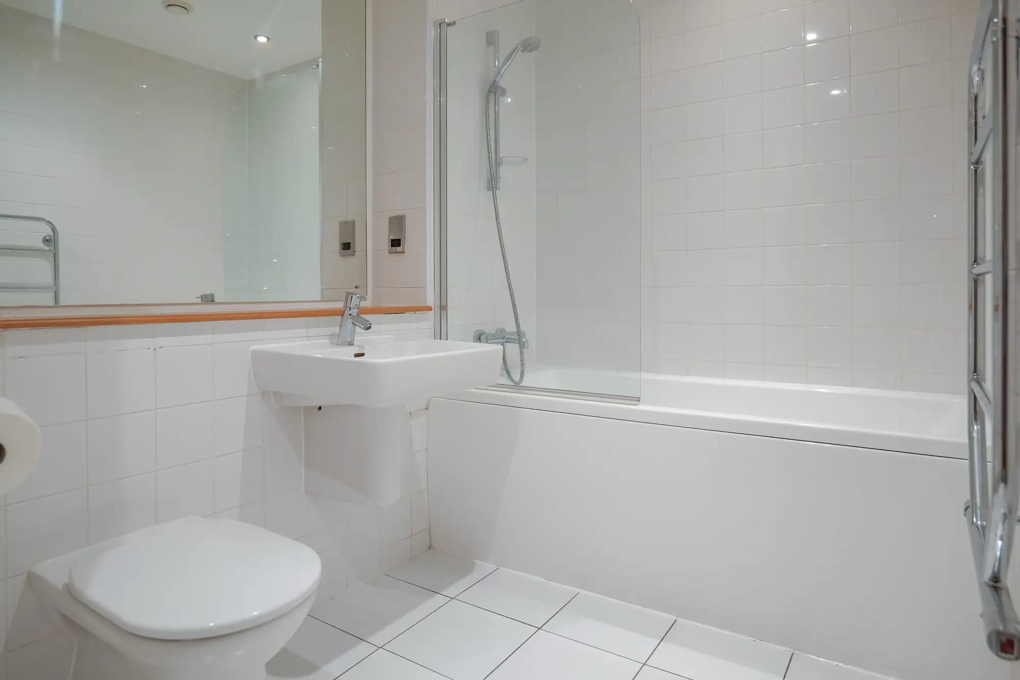property photo 10 of 22