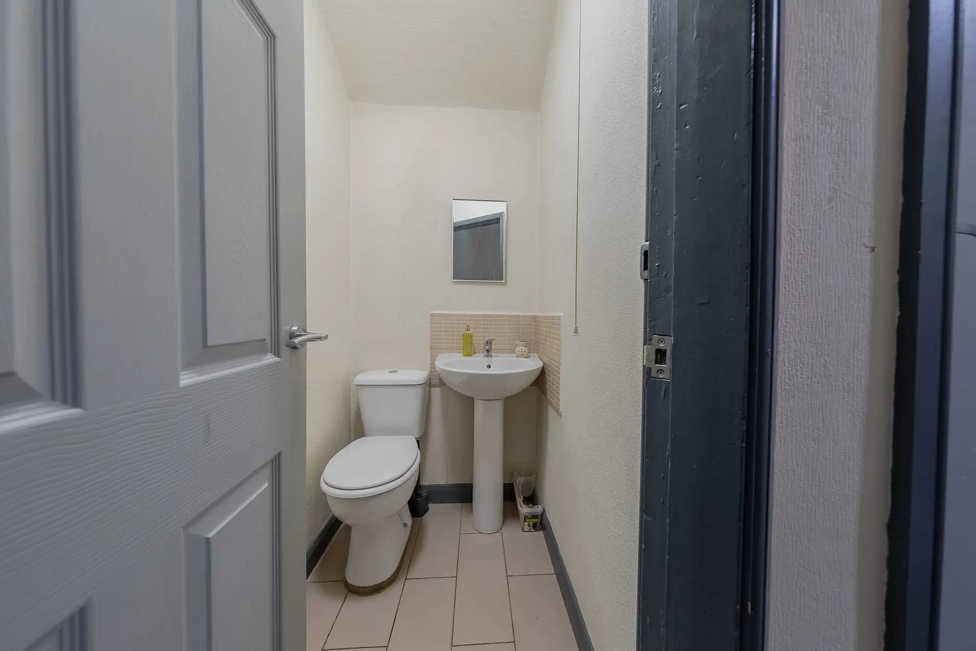 property photo 11 of 38