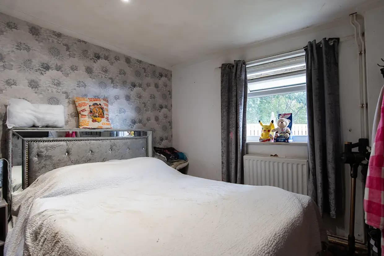 property photo 11 of 21