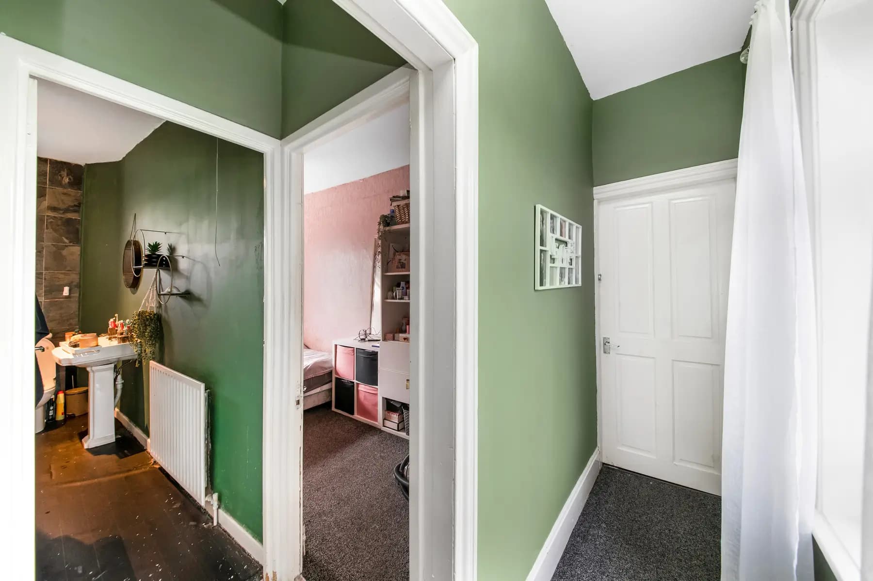 property photo 18 of 25