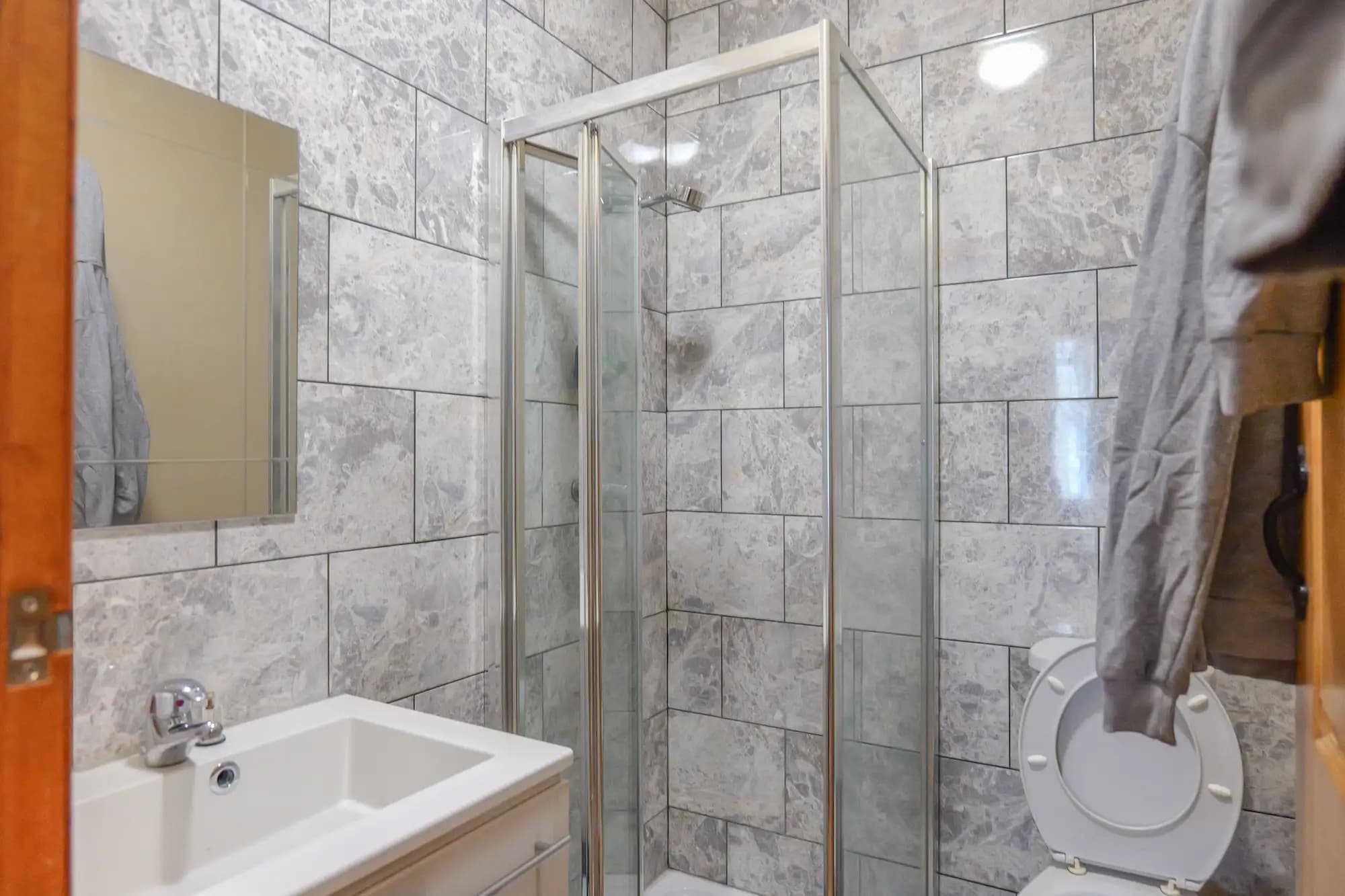 property photo 10 of 39