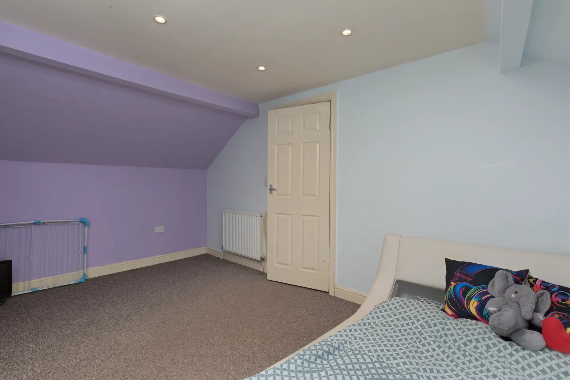 property photo 12 of 19