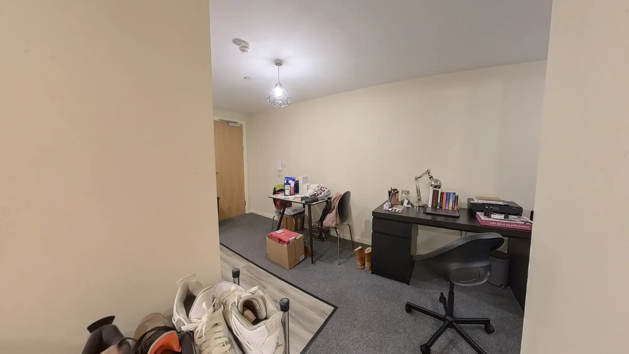 property photo 8 of 16
