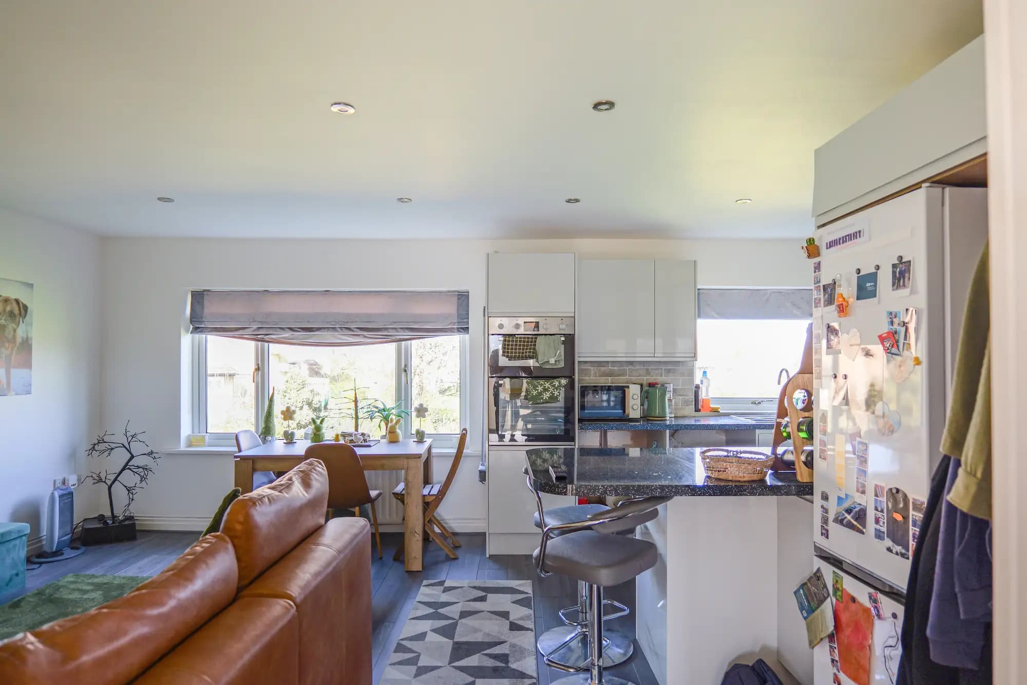 property photo 4 of 16