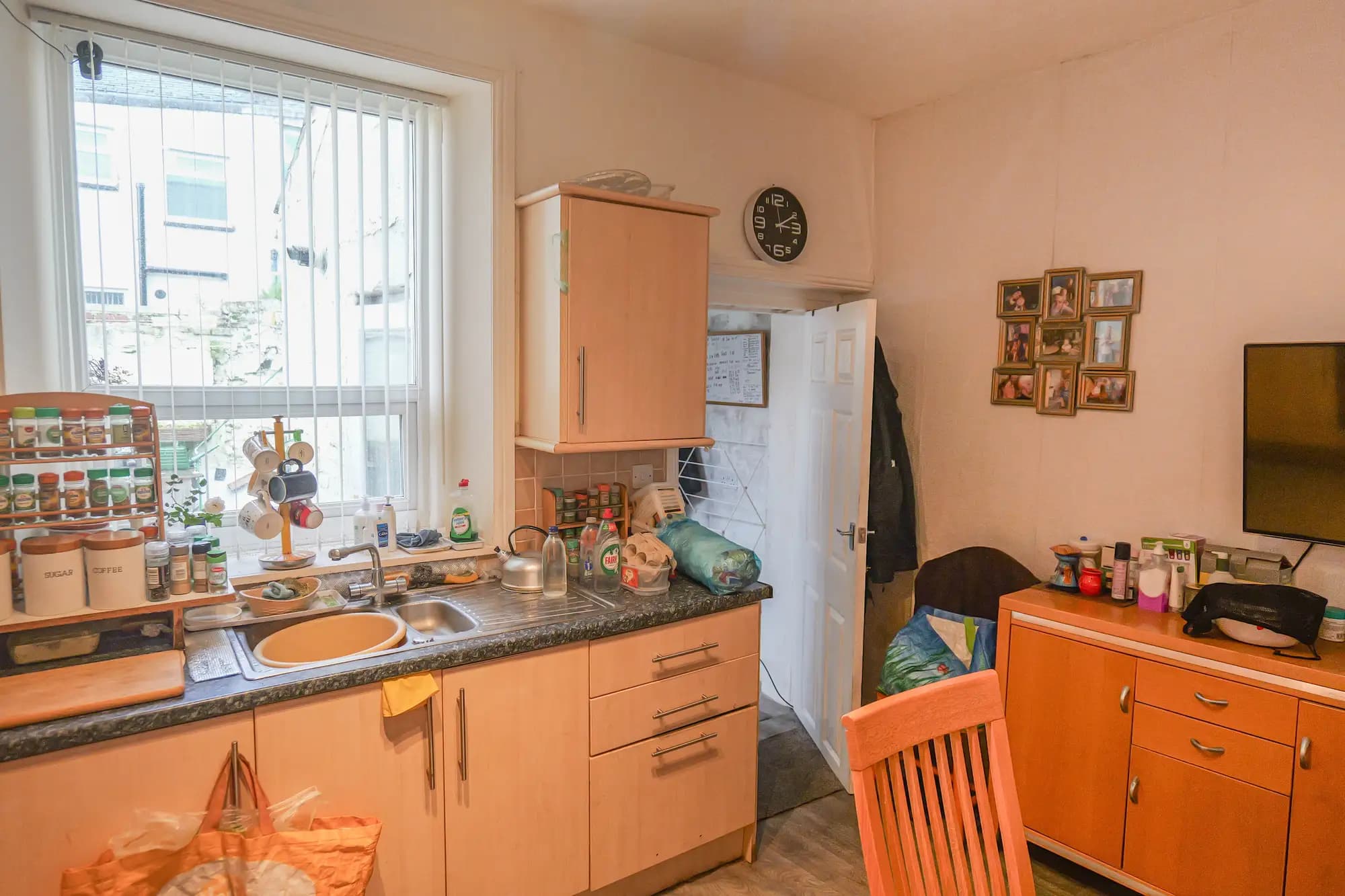 property photo 3 of 27